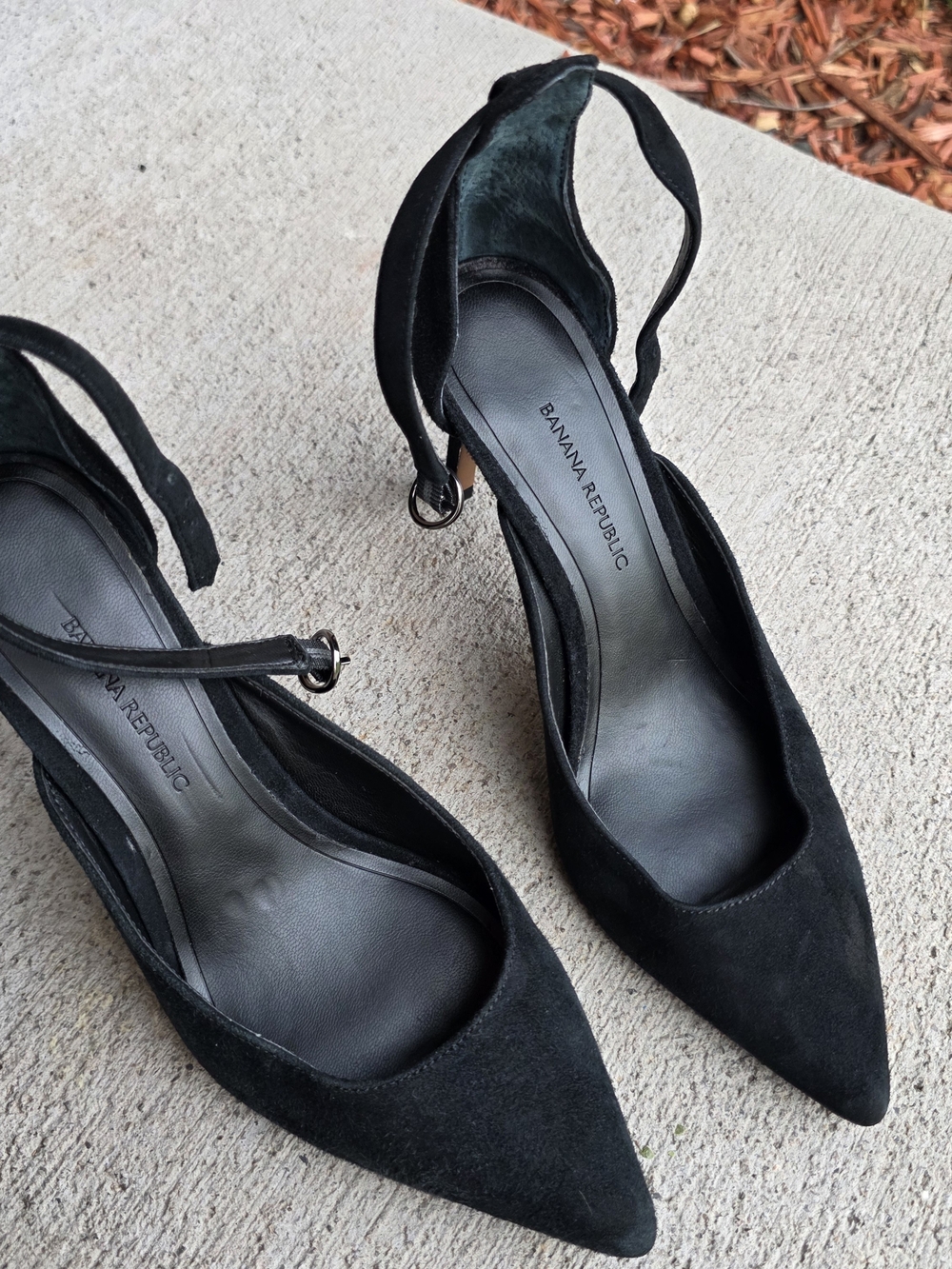 Banana Republic Black Pointed-Toe Slingback Heels with Ankle Strap
